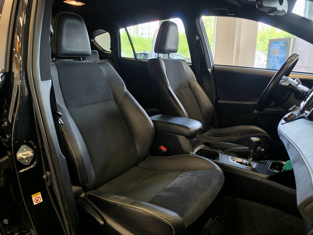 Toyota RAV4 Hybrid 2.5 AWD-i E-CVT/ X-Edition/ Drag / 3,45% ränta