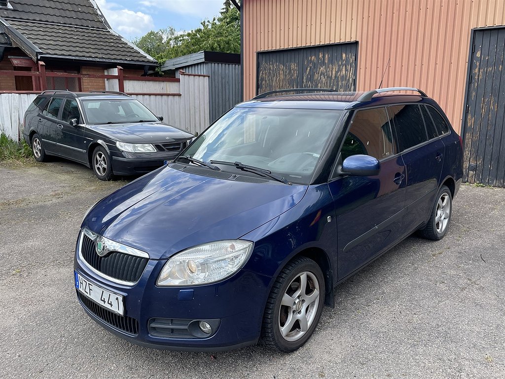 Skoda Fabia 1.4| *86HK* | KOMBI | NYBES | P-HJÄLP | KAMREM BYTT | BRA SKICK