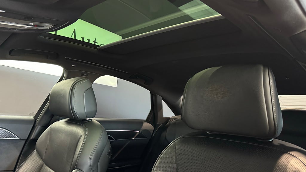 Audi S8 TFSI quattro TipTronic Bang Olufsen Värmare Pano - bild 11