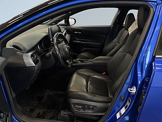 Toyota C-HR Hybrid CVTX-Edition S&V-Hjul/M/KVärmare/Skinn/Kamera/BT – bild 7