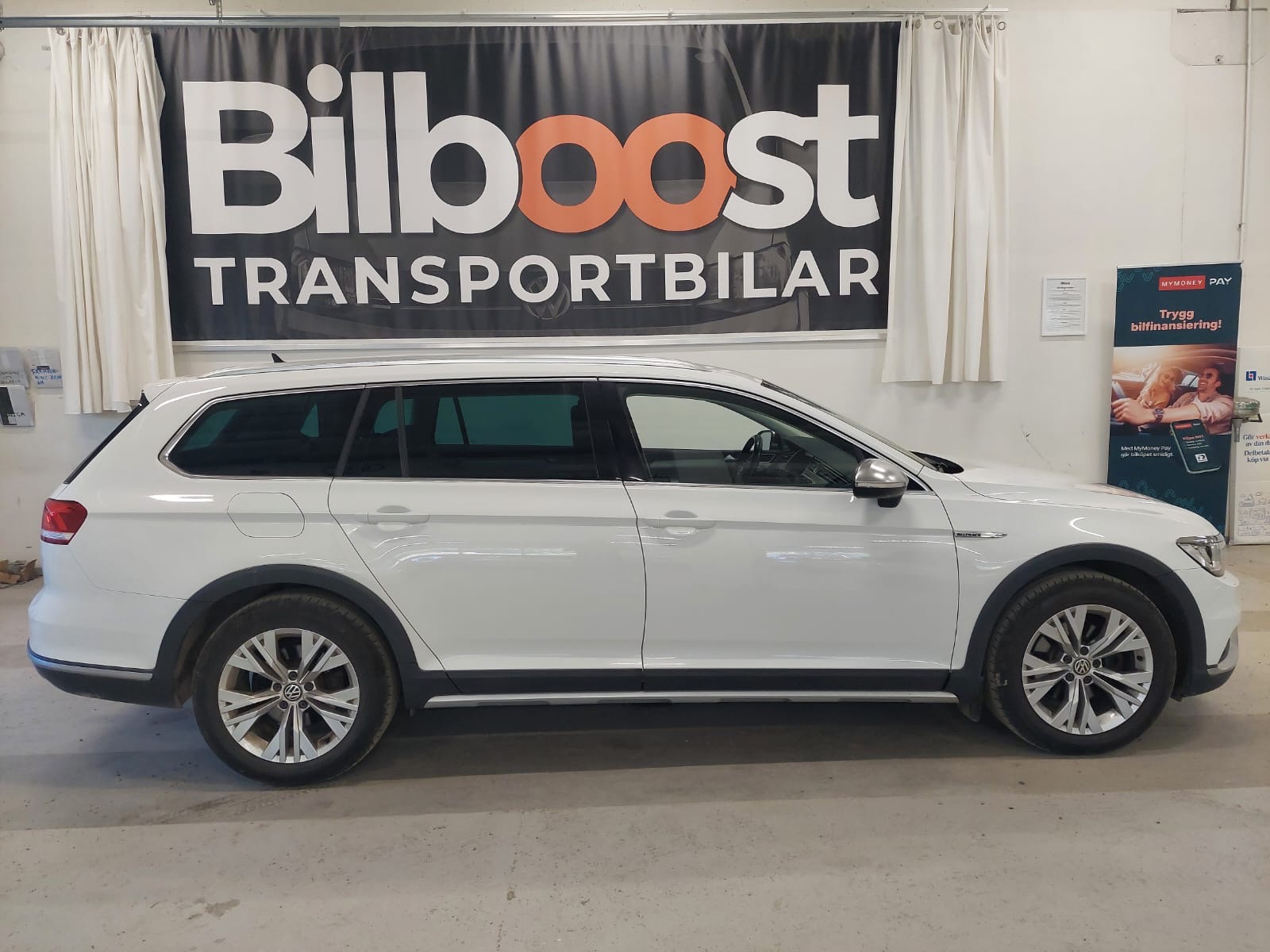 Volkswagen Passat 2019, bild 2/10