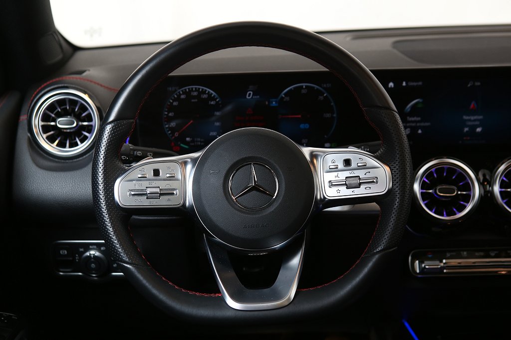 Mercedes-Benz EQB 300 4MATIC AMG Styling Pano Navi 7-sits 2023