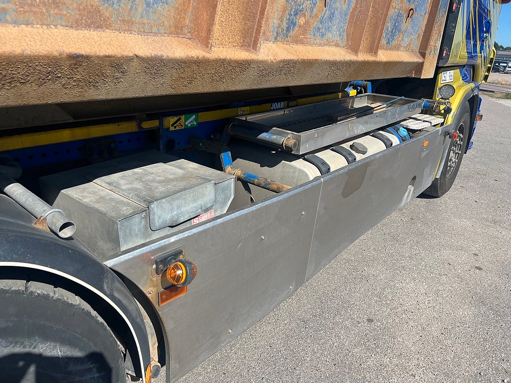 Scania R560 V8 6x4 Lastväxlare, Tandem
