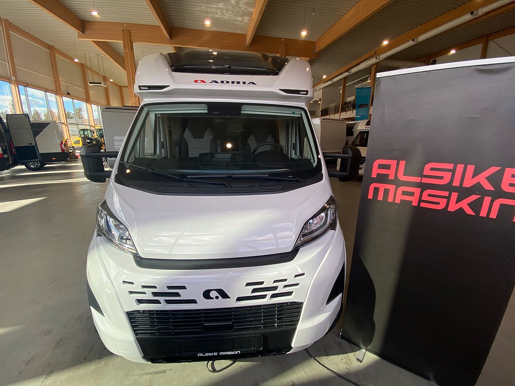Adria Matrix Axess 670 SL / Taksäng / B-kort / Automat 140hk - Adria