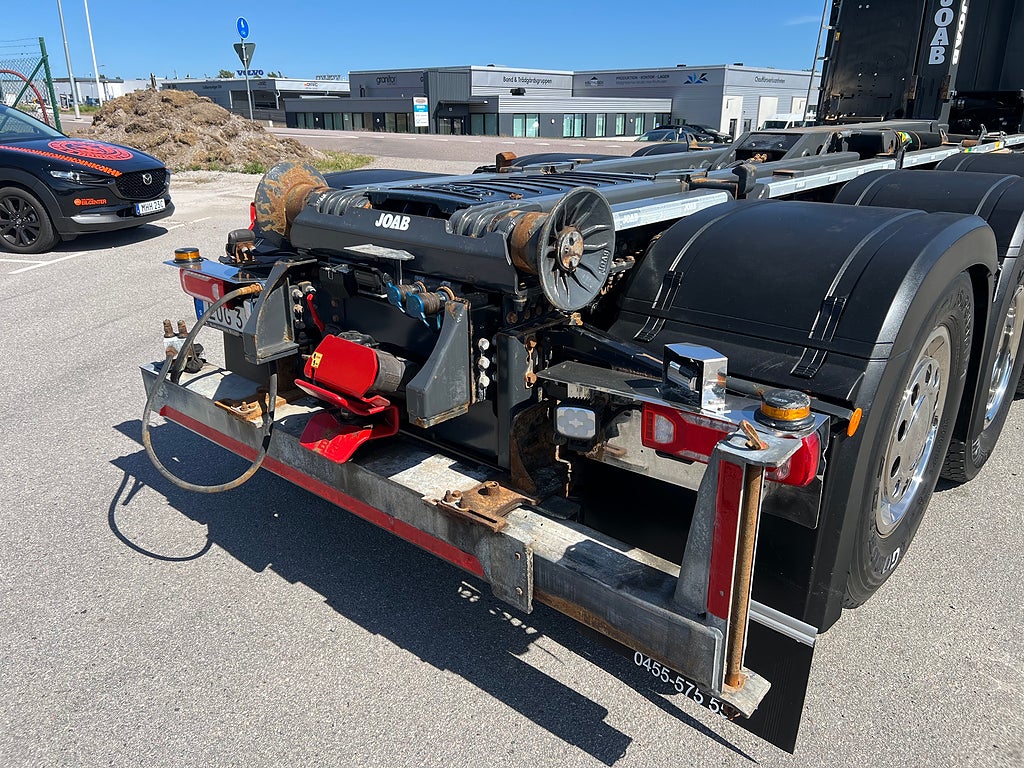 Mercedes-Benz Arocs 3251 Tridem Lastväxlare, Fullt Plogutrustad