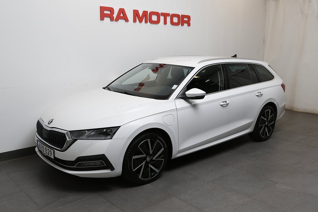 Skoda Octavia Combi iV Style 204hk DSG Värmare Drag Leasbar 2021