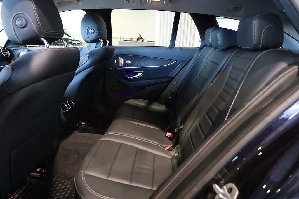 Mercedes-Benz E 300 T de 9G-Tronic Burmester Navi Kamera Värmare Drag 2023