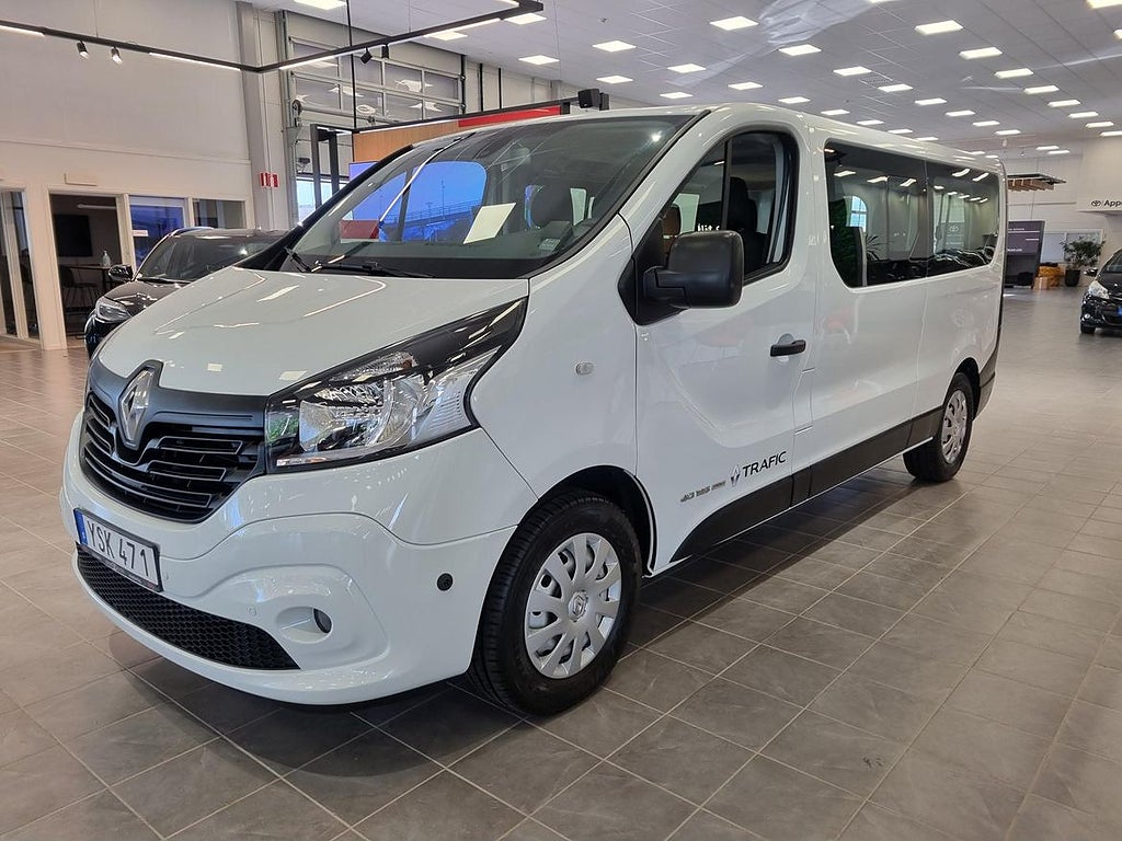 Renault trafic Passenger 9-sits Värmare Moms Drag