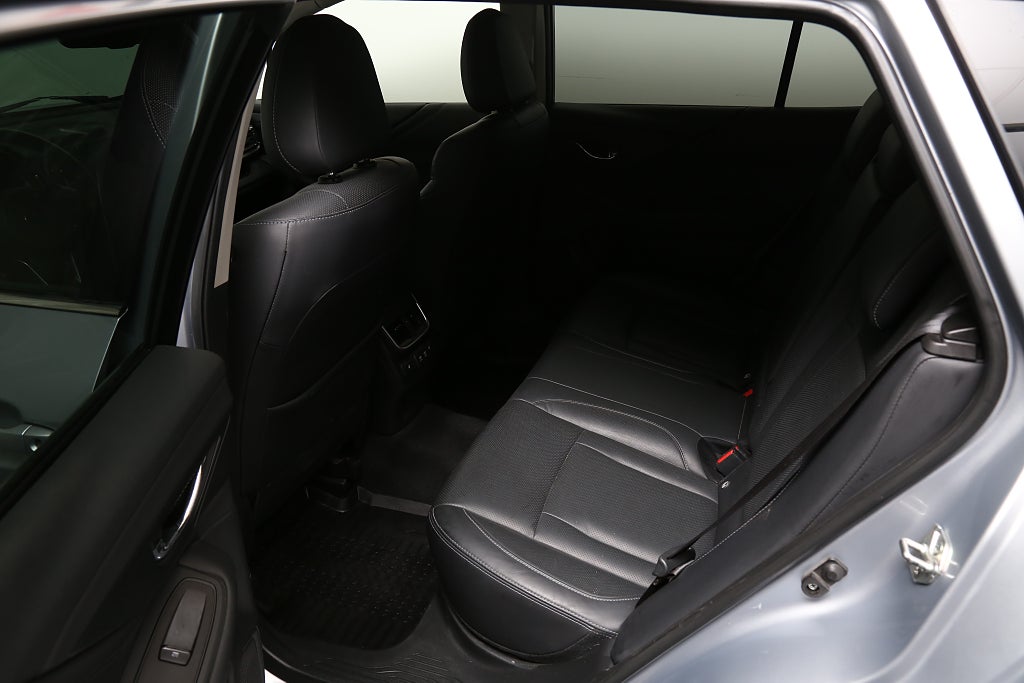 Subaru Outback 2,5i 169hk Limited Xfuel AWD Skinn Motorv Dragkrok 2021