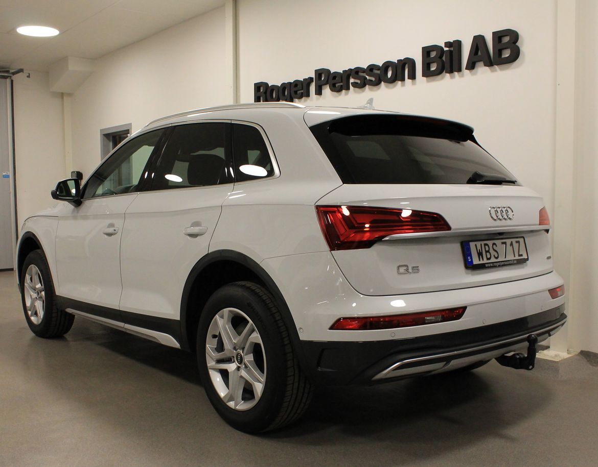 Audi Q5 204 hk S-tronic 2025, bild 3/36