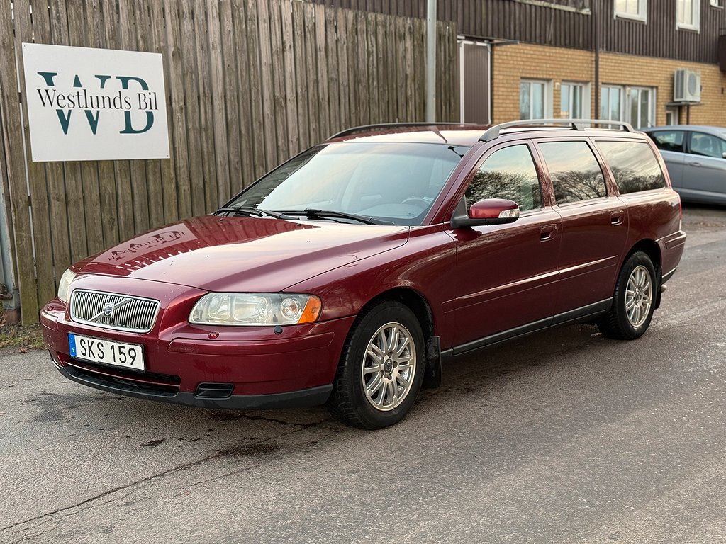 Volvo V70 2.4 Automat 170hk | Drag | M-Värm | Farthållare