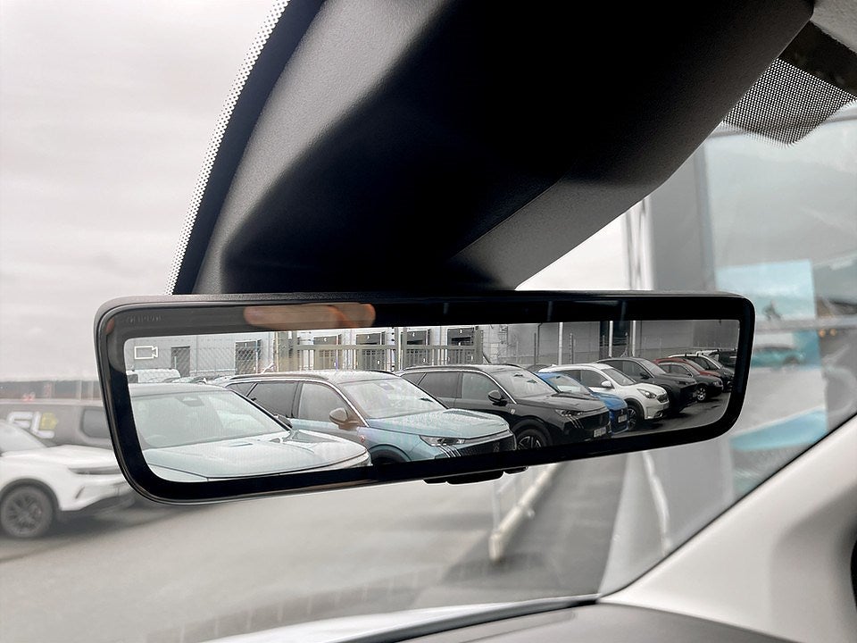 Bild på Peugeot Partner Plus 130hk AT8 L2 - DEMO