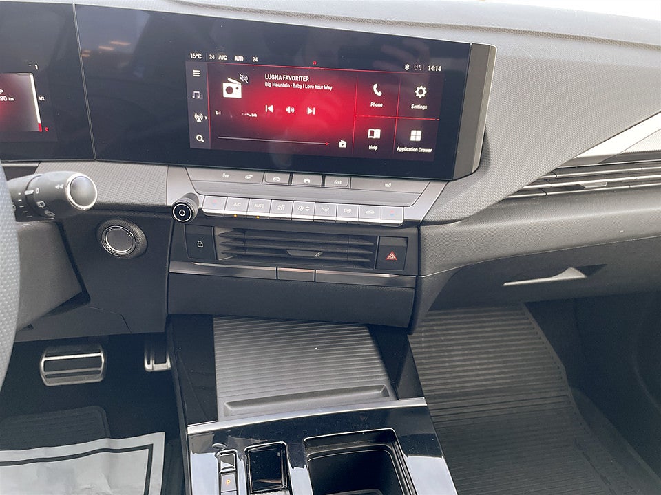 Bild på Opel Astra GS ST 1.2 PT 130hk Aut - RATTVÄRME