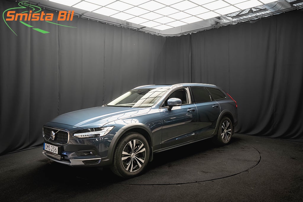 Volvo V90 Cross Country B4 AWD PANO DRAG 360° HUD H/K D-VÄRMARE