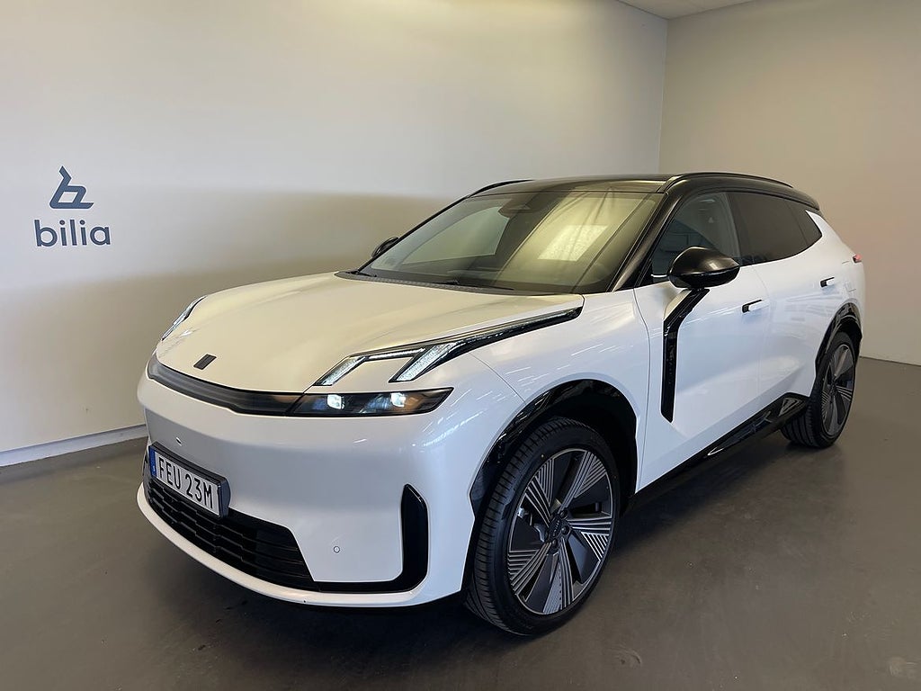 Lynk & Co 08 More PHEV