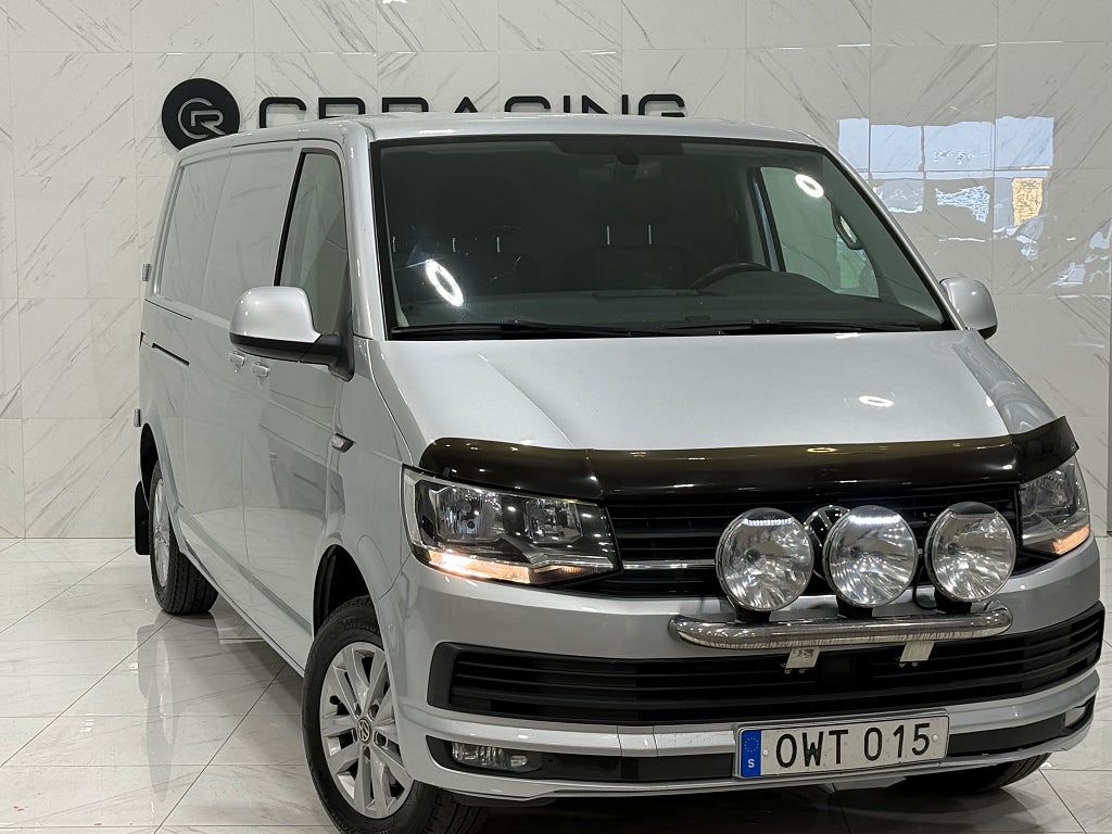 Volkswagen Transporter T30 2.0 TDI BMT|Dragkrok|D-värme fjärr|MOMS