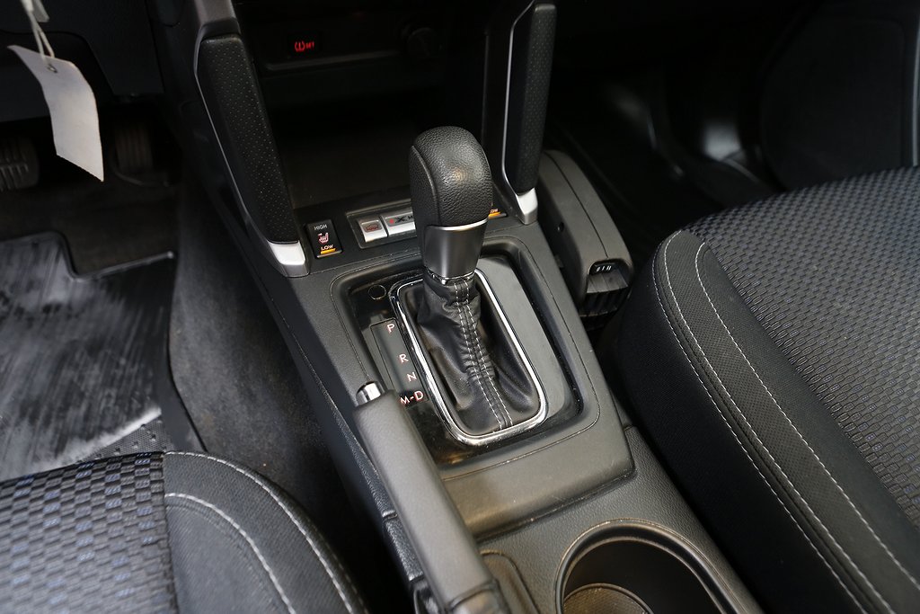 Subaru Forester 2,0i 150hk XS Aut AWD Pano Motorv Dragkrok 2018