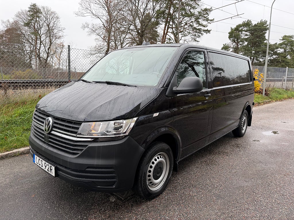 Volkswagen Transporter T6.1 Nyservad NAVI L2 BLACK WEEK