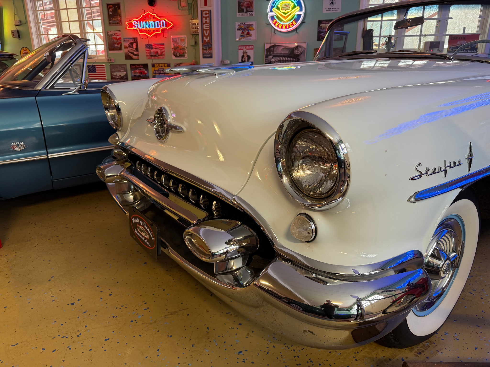 Oldsmobile Ninety-Eight 1955, photo 4/40