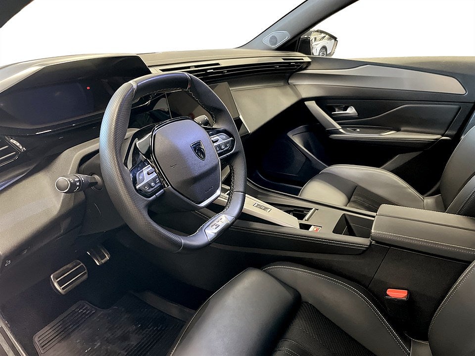 Bild på Peugeot 308 SW GT 1.2 PT 130hk Aut - B-KAMERA, CARPLAY