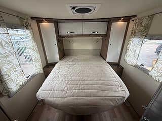 Husbil-integrerad Chausson EXALTIS 7018 (150HK) Queensbed + hyttsäng! ALDE vattenburen! 10 av 21