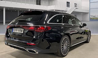 Kombi Mercedes-Benz E 2 av 12