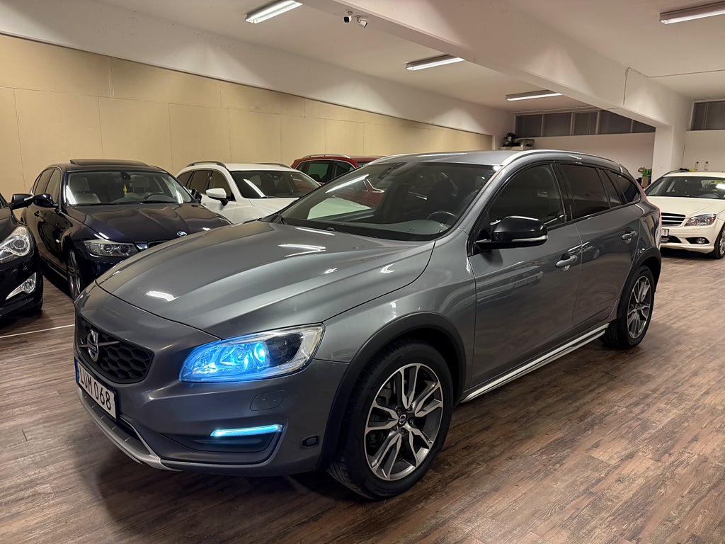 Volvo V60 Cross Country D4 AWD Geartronic Summum Business Edition Euro 6