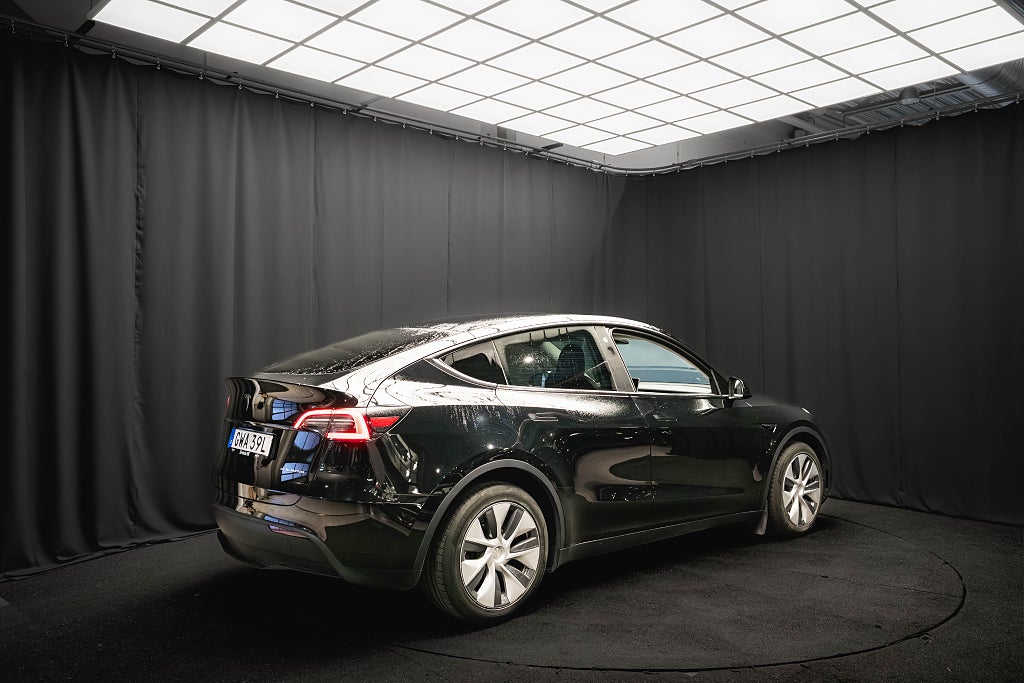 Tesla Model Y Long Range AWD DRAG PANO KAMERA 94.2%SoH 1-ÄGARE MOMS
