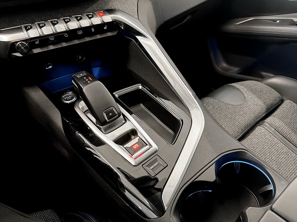 Bild på Peugeot 3008 Allure 1.6 PT 165hk Aut B-KAMERA ELSTOL CARPLAY