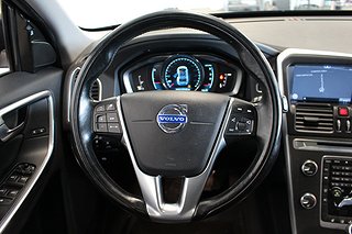 SUV Volvo XC60 11 av 23