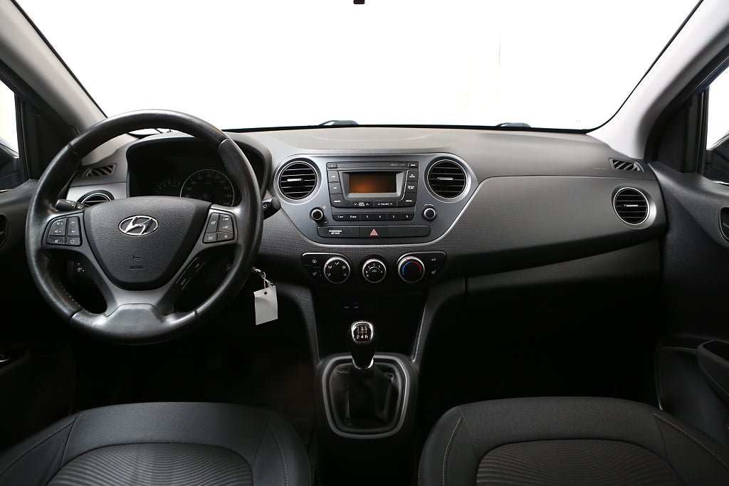 Hyundai i10 1,0 blue 67hk Comfort 5-D 2018