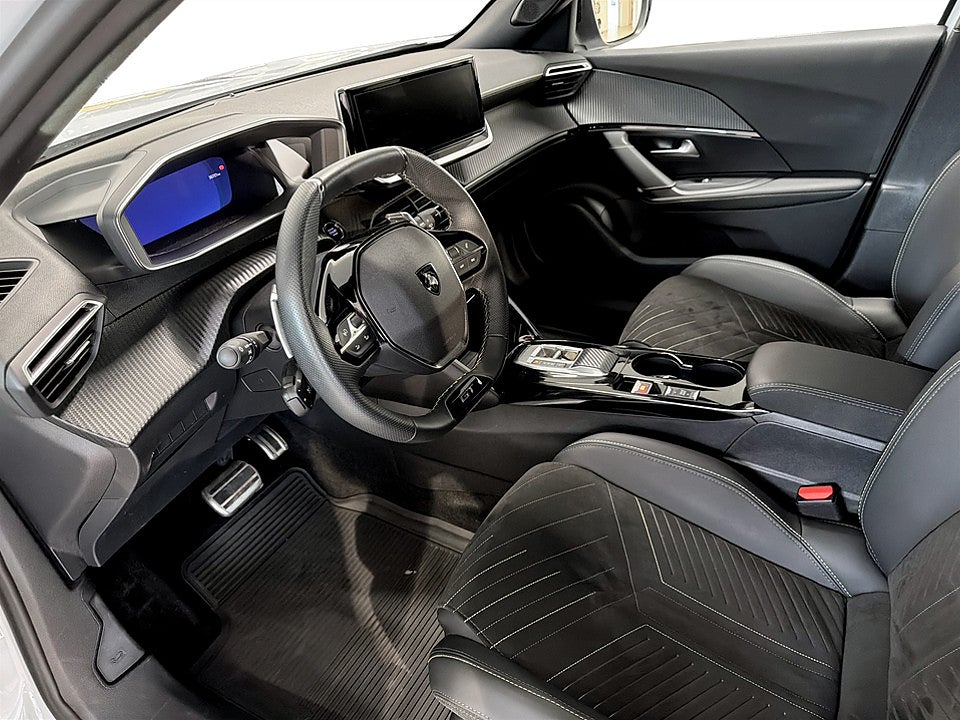 Bild på Peugeot 2008 GT 1.2 PT 130hk Aut B-KAMERA CARPLAY