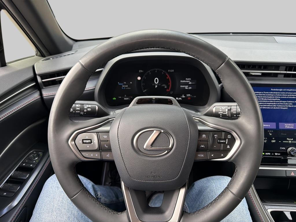Lexus LBX 1.5 E-CVT Emotion Premium 2024, kuva 7/38