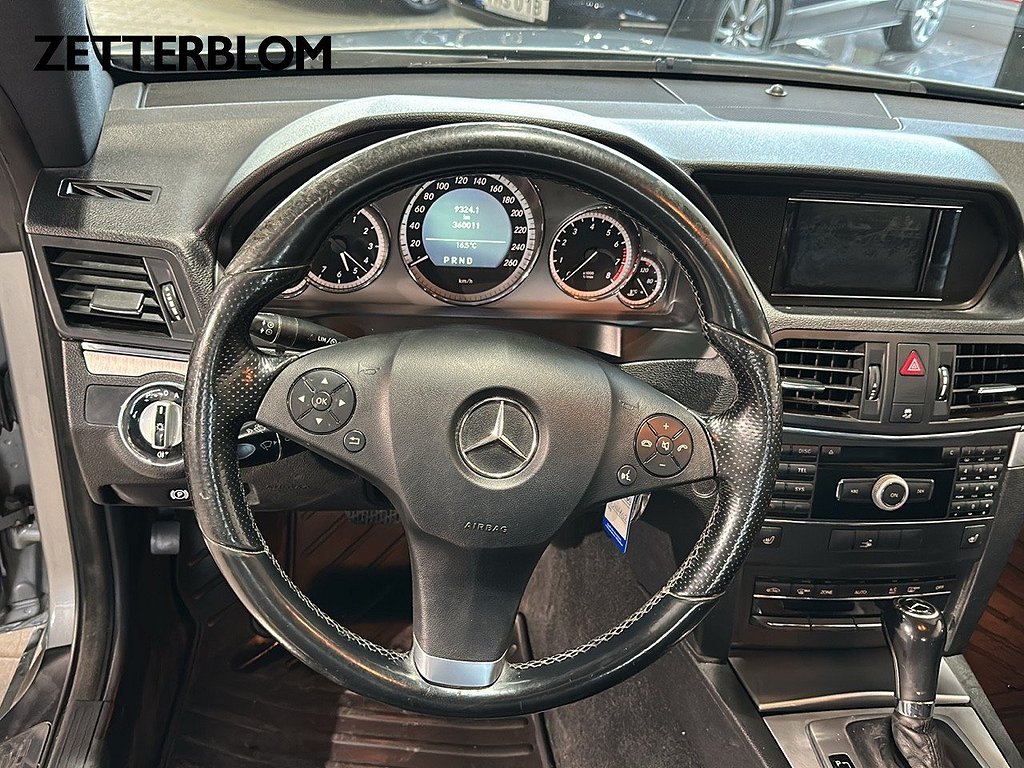 Sportkupé Mercedes-Benz E 12 av 17