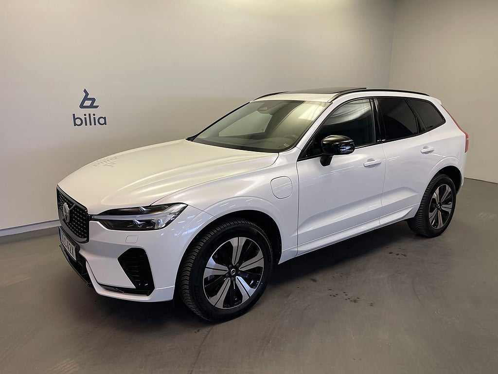 Volvo XC60 Recharge T6 Plus Dark / Dragkrok / Navigation /