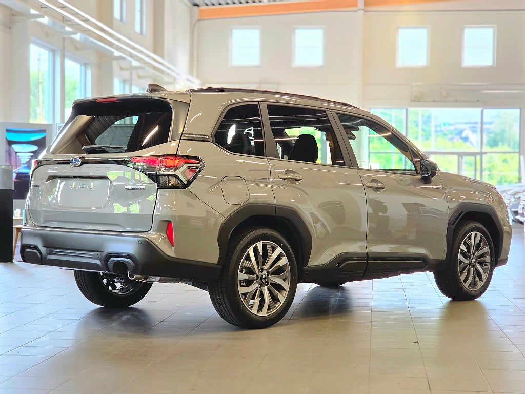 Subaru Forester 2,0 150hk e-Boxer Limited / Skinn / Rattvärme / 360-kam