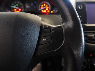 Kombi Peugeot 2008 18 av 20