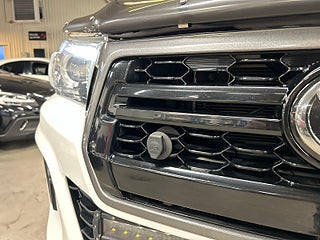 Toyota Hilux Dubbelhytt 2.4 AWD MOMS/Kamera/Drag/D&M-värmare/LEDramp