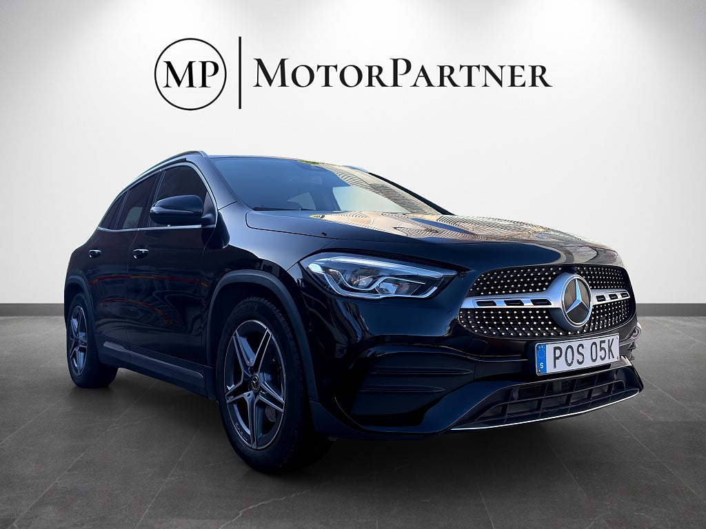 Mercedes-Benz GLA 200 d 4MATIC 8G AMG Pano Widescreen Kamera Navi MOMS