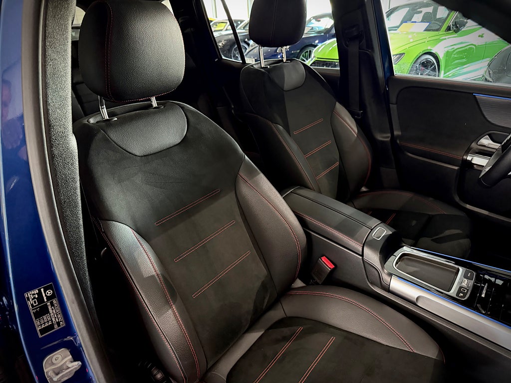 Mercedes-Benz GLB 200 AMG Premium 7 sits Värmare Glastak Drag - bild 27