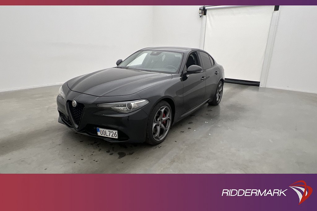 Alfa Romeo Giulia 2.0 Turbo 200hk B-Tech Värmare Kamera Drag