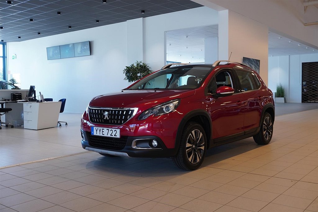 Peugeot 2008 1.2 VTi Dragkrok Panoramatak