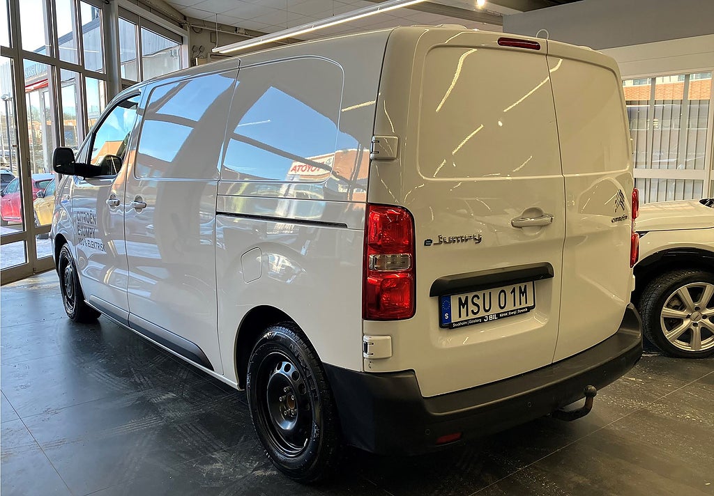 Bild på Citroën e-Jumpy Business Premium Electric 136hk L2 - DEMO