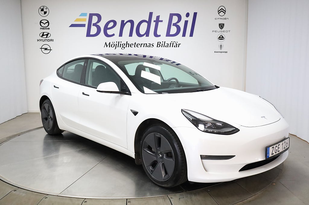 Tesla Model 3 Long Range AWD Long Range