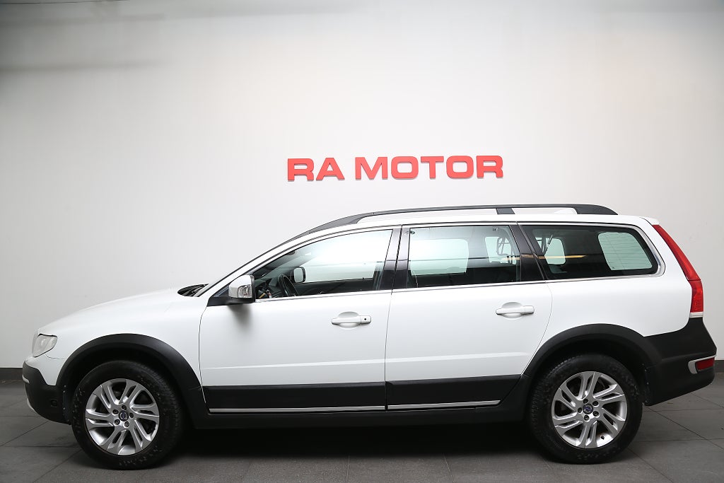 Volvo XC70 D4 181hk Classic Momentum AWD Aut Elstol Värmare Drag 2016