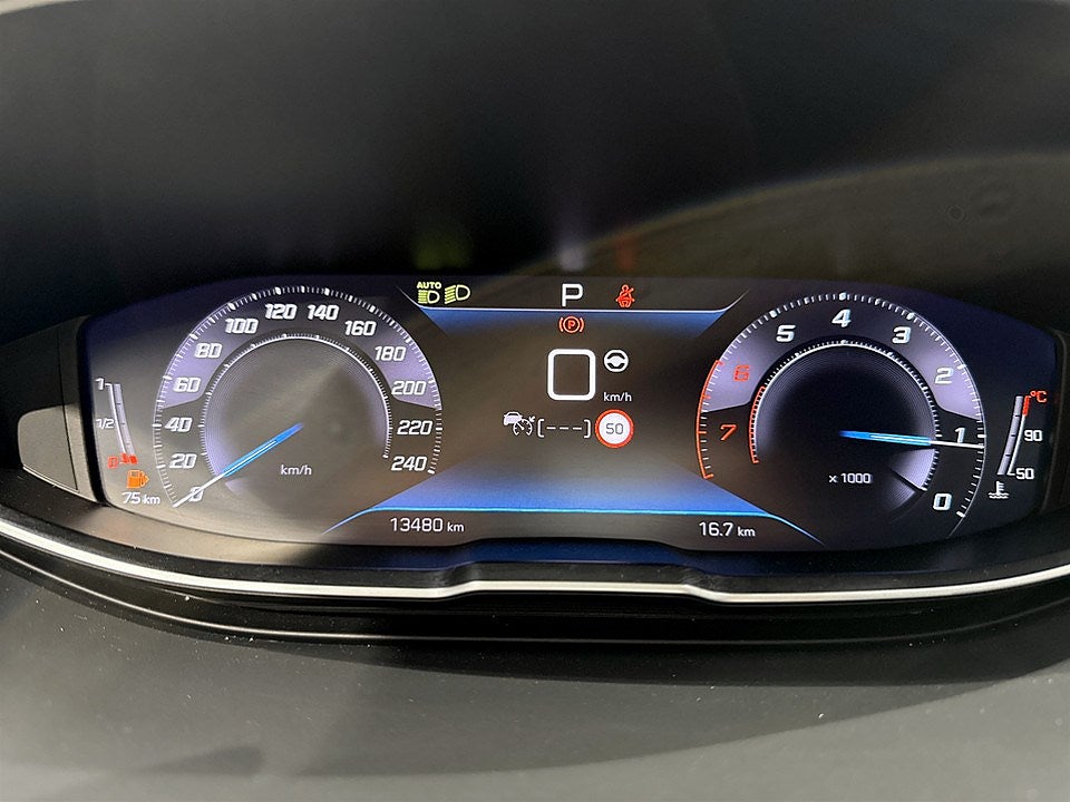 Bild på Peugeot 5008 GT Black Pack 1.2 PT 130hk Aut - 7-SITS,B-KAMERA