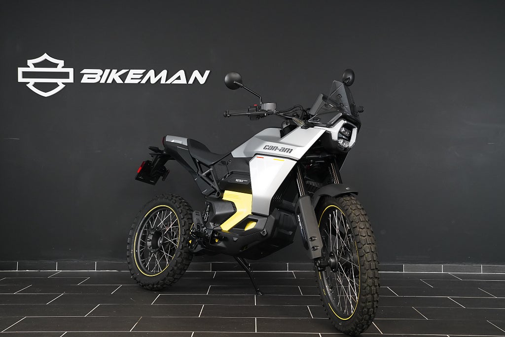 Can-Am Origin 73 