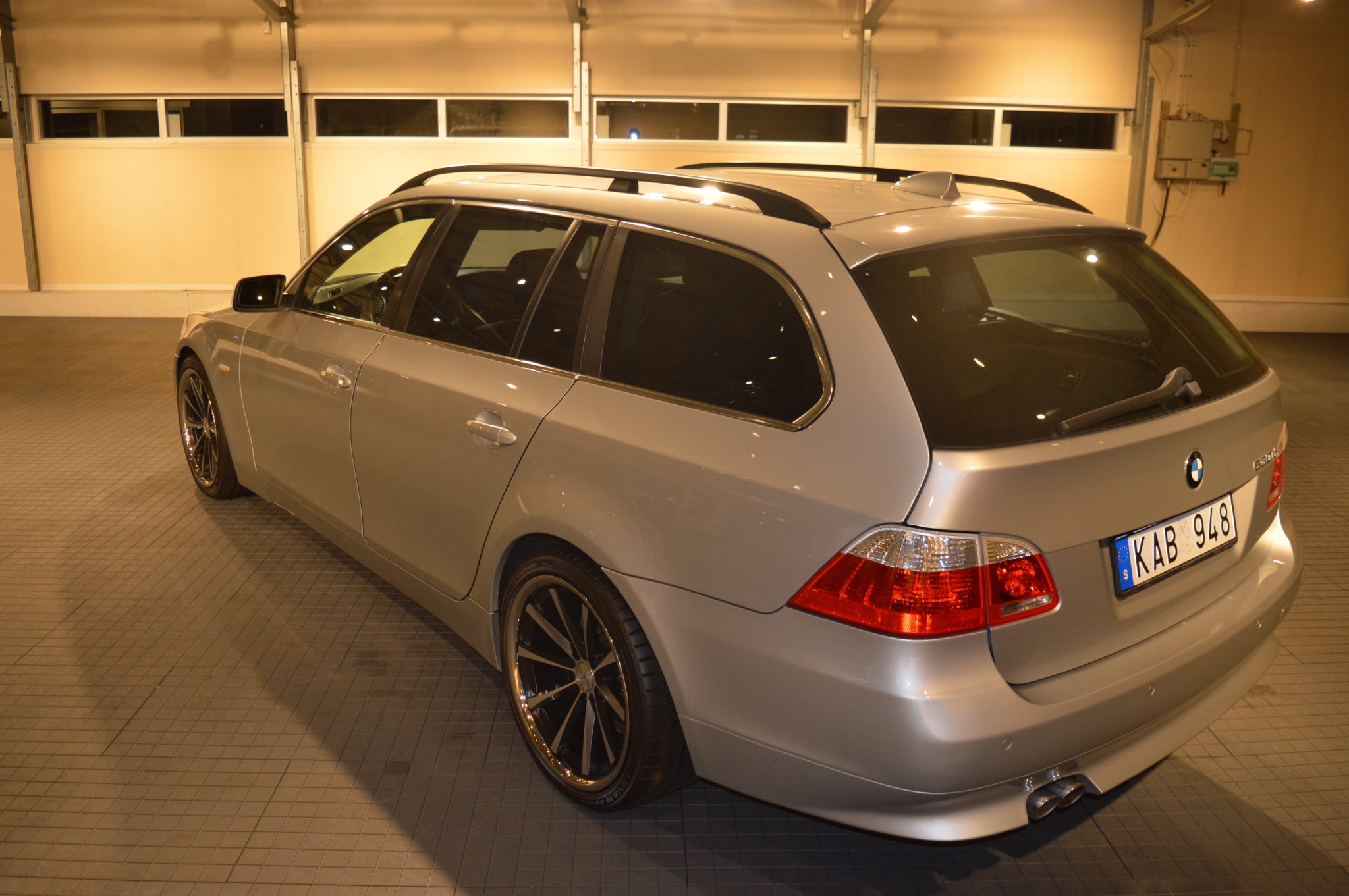 BMW 530 d Touring Euro 4 2005, kuva 4/35