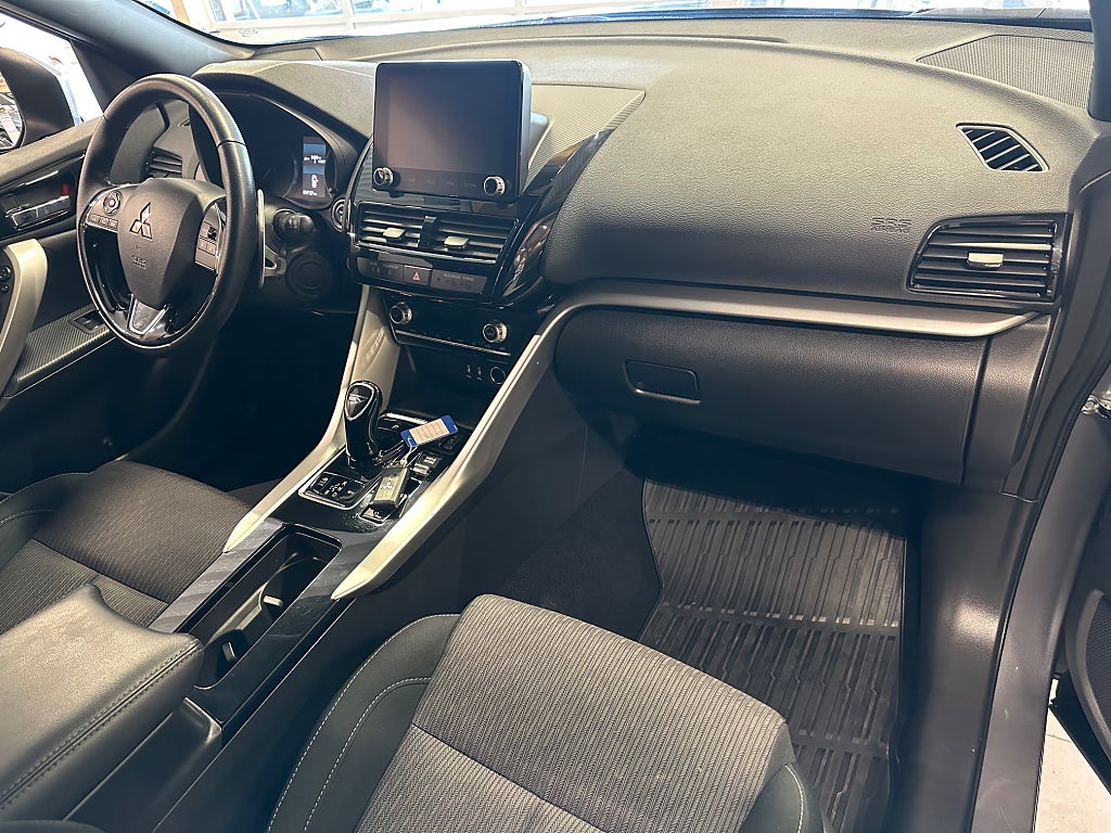 Mitsubishi Eclipse Cross PHEV 2.4 4WD Fleet Edition SoV thumbnail