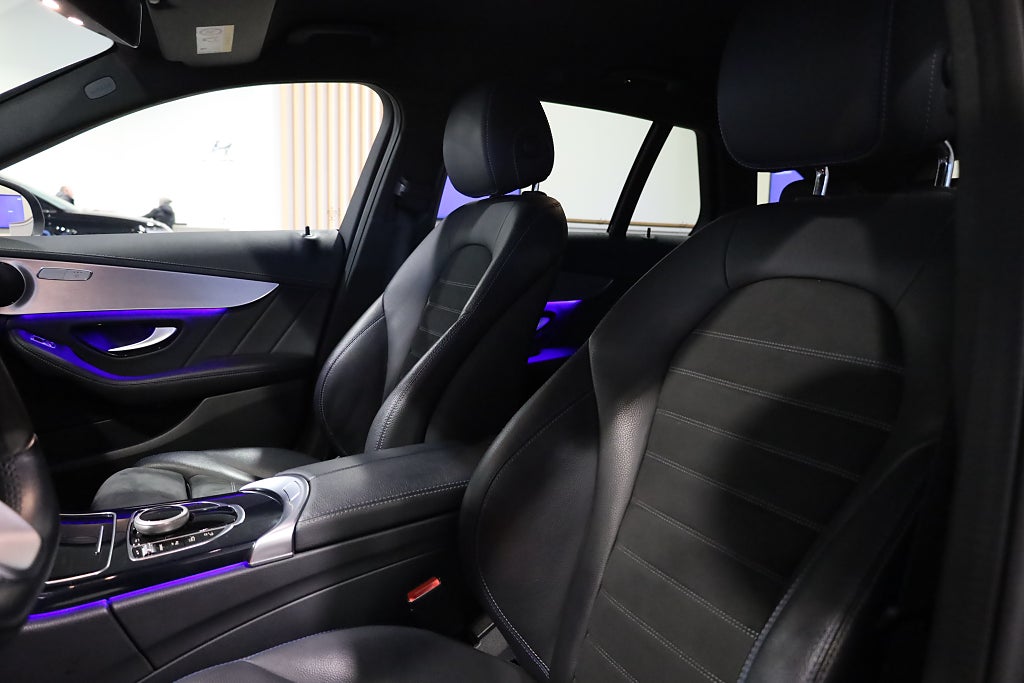 Mercedes-Benz C 300 T e AMG Night-EDT Drag Värmare Kamera Navi